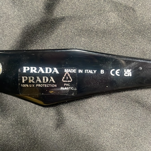 Prada classic black pre-owned full inclusion !!!! Still in stores - Picture 9 of 9